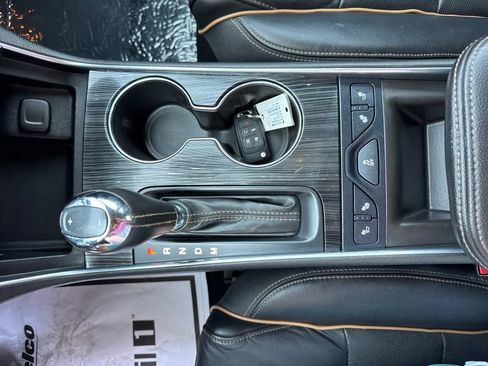 Used 2017 Chevrolet Impala Premier FWD image 26