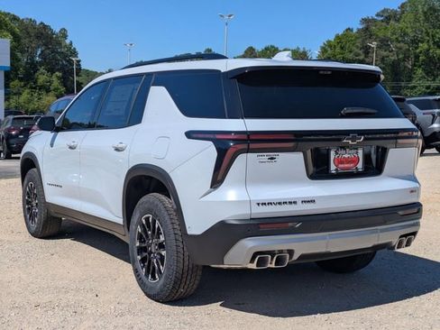 New 2026 Chevrolet Traverse Z71 image 4