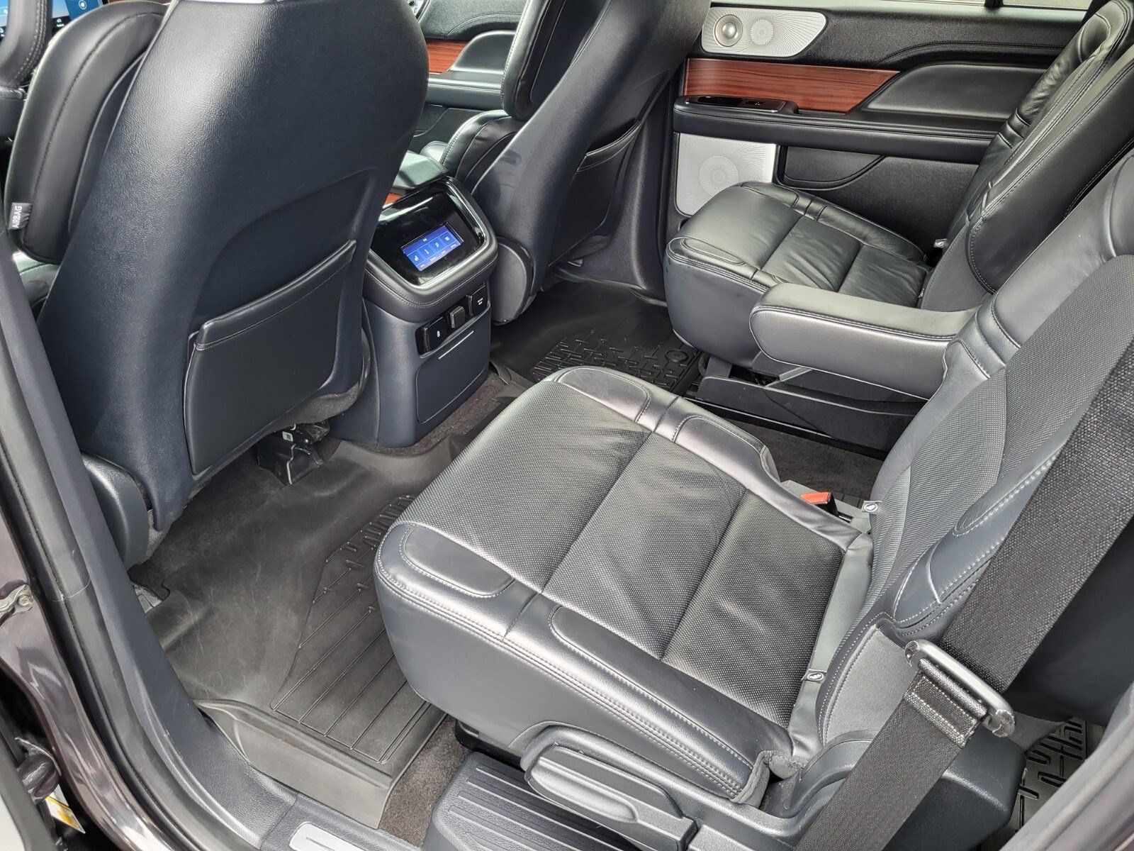 Used 2024 Lincoln Navigator Reserve AWD/4WD image 18