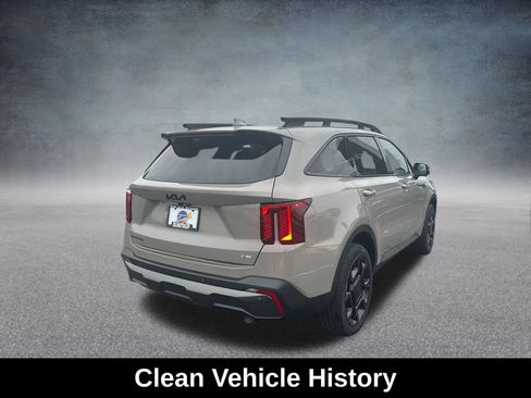 Used 2025 Kia Sorento SX AWD/4WD image 5