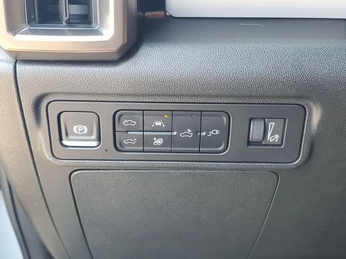 Used 2024 GMC Hummer EV 3X w/ LPO, Sport Package AWD/4WD image 20