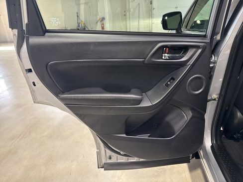 Used 2016 Subaru Forester 2.0XT Touring w/ Eyesight & Navigation System AWD/4WD image 36