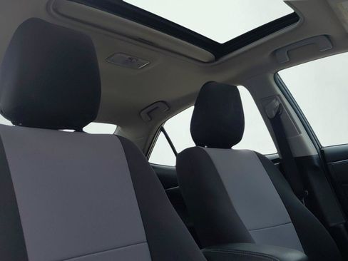 Used 2015 Toyota Corolla S Premium FWD image 11