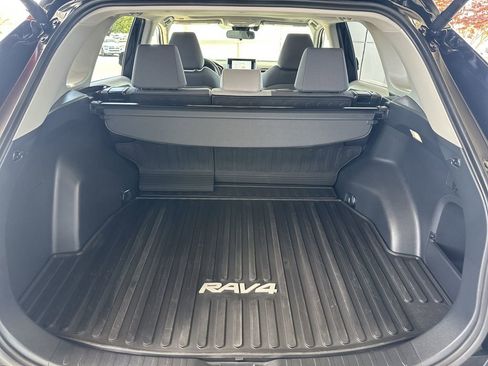 Certified 2025 Toyota RAV4 XLE w/ Convenience Package AWD/4WD image 21