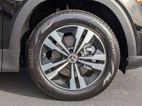 New 2026 Mercedes-Benz GLB 250 image 13