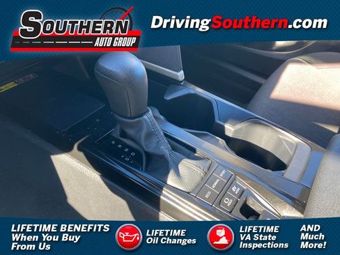 Used 2025 Toyota Camry LE image 1