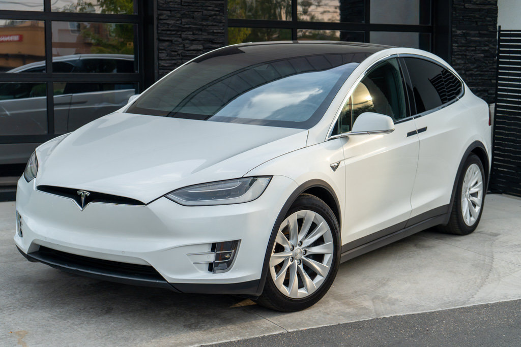 Used 2017 Tesla Model X 75D AWD/4WD image 3