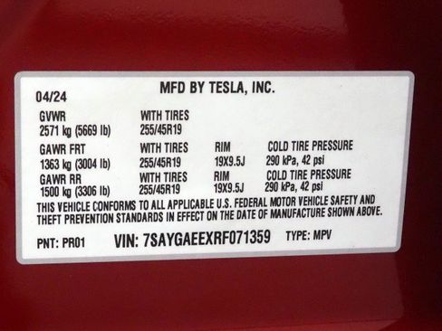 Used 2024 Tesla Model Y Long Range AWD/4WD image 65