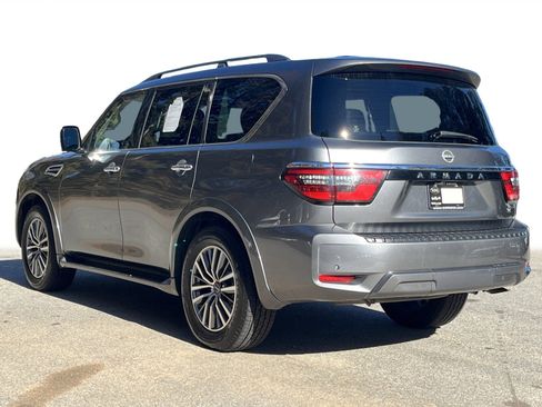 Used 2023 Nissan Armada SL w/ Captain's Chairs Package image 30