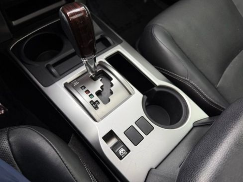 Used 2019 Toyota 4Runner Limited image 32