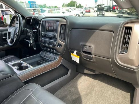 Used 2018 GMC Sierra 1500 Denali w/ Denali Ultimate Package AWD/4WD image 23