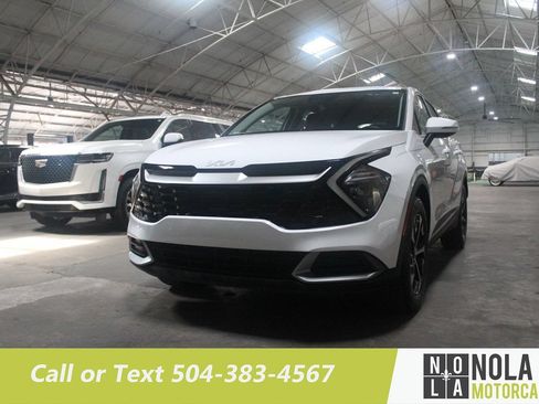 Used 2023 Kia Sportage EX FWD image 3