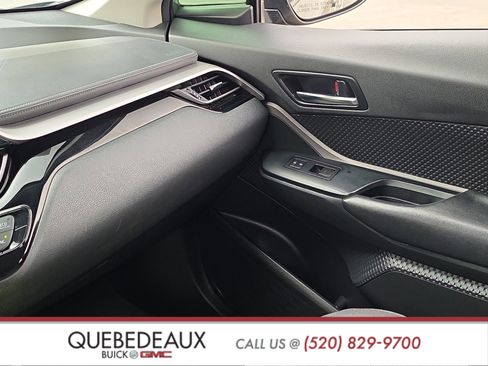 Used 2021 Toyota C-HR LE FWD image 23