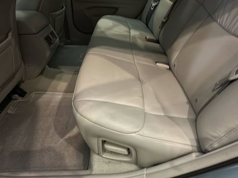 Used 2006 Toyota Avalon XLS image 12