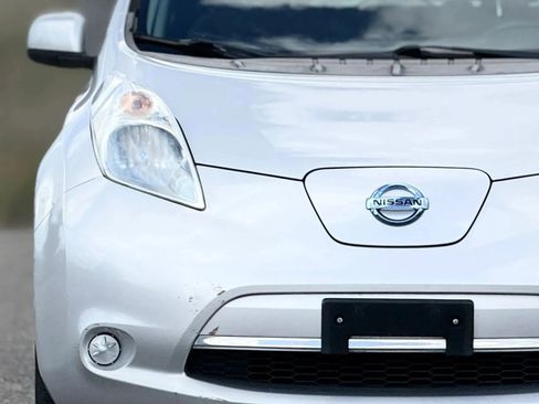 Used 2014 Nissan Leaf S w/ Charge Package image 11