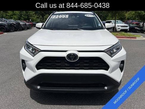 Used 2019 Toyota RAV4 XLE Premium FWD image 2