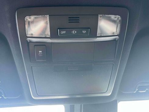 Used 2019 Toyota Tacoma TRD Sport AWD/4WD image 33