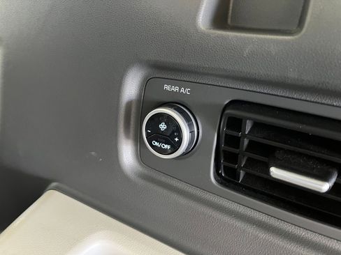 Used 2025 Hyundai Santa Fe SEL image 24