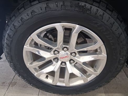 Used 2019 GMC Sierra 1500 SLT w/ SLT Premium Plus Package AWD/4WD image 12