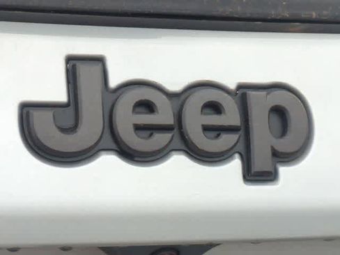 New 2026 Jeep Compass Latitude image 11