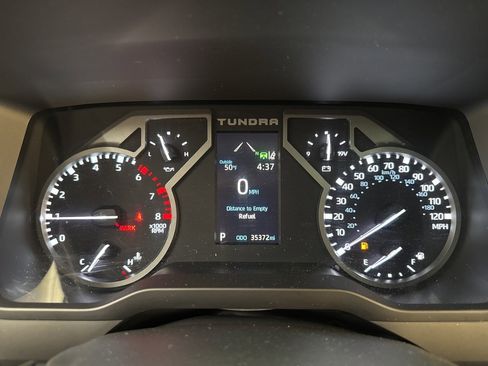 Used 2022 Toyota Tundra Limited image 18