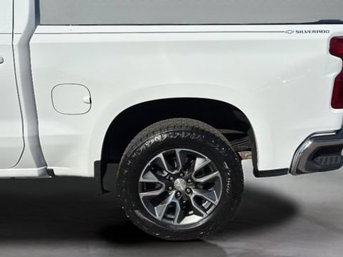 Used 2023 Chevrolet Silverado 1500 LT AWD/4WD image 34