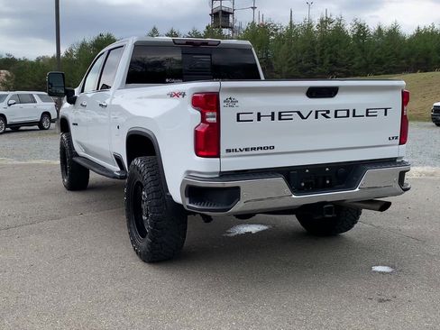 Used 2022 Chevrolet Silverado 3500 LTZ w/ LTZ Convenience Package image 13