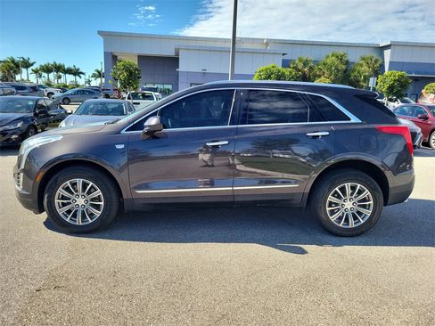 Used 2018 Cadillac XT5 Luxury w/ Driver Awareness Package image 7