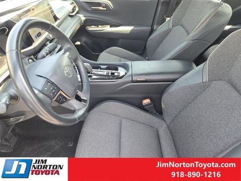 Used 2024 Toyota Crown AWD/4WD image 14