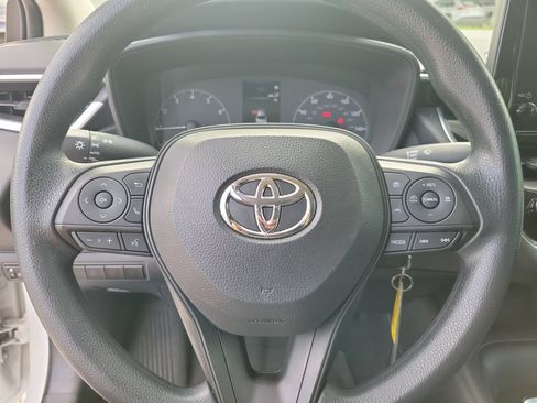Used 2024 Toyota Corolla LE FWD image 18