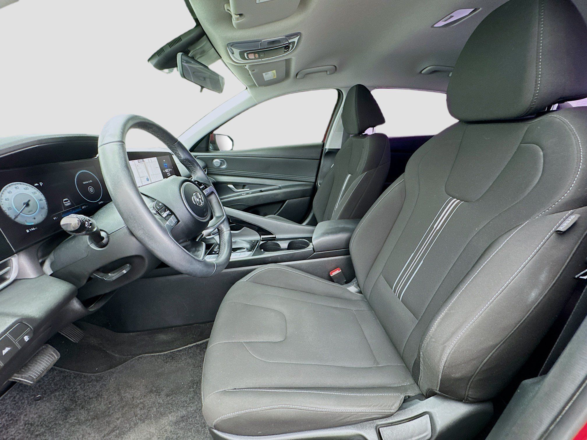 Used 2023 Hyundai Elantra SEL w/ Convenience Package FWD image 13