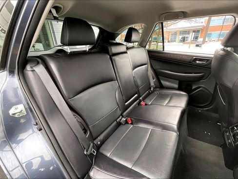 Used 2017 Subaru Outback 2.5i Limited w/ Popular Package #5 image 29
