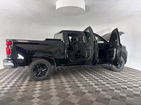 Used 2021 Chevrolet Silverado 1500 Custom Trail Boss image 16