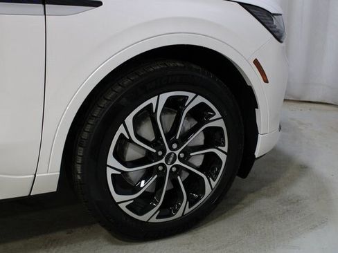 New 2026 Lincoln Nautilus Reserve image 28