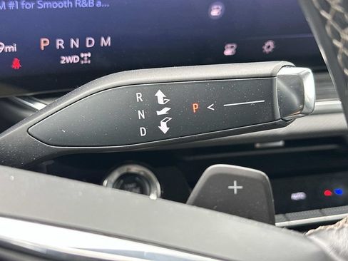 Used 2024 Buick Envision Preferred AWD/4WD image 22