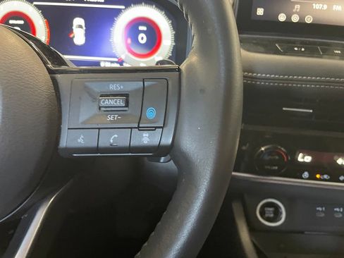 Certified 2024 Nissan Rogue SL FWD image 14