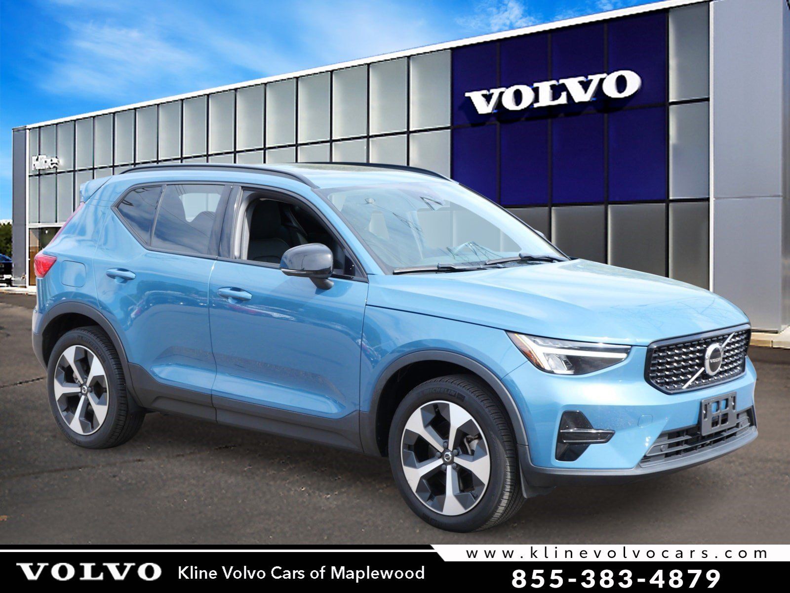 Used 2024 Volvo XC40 B5 Core w/ Protection Package Premier AWD/4WD image 1