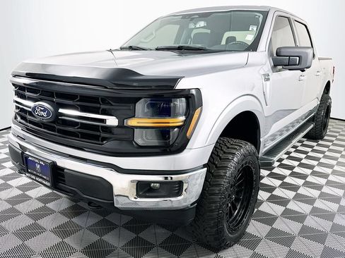 Used 2024 Ford F150 XLT AWD/4WD image 5
