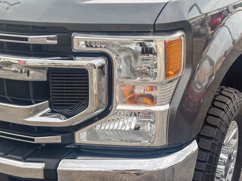 Used 2020 Ford F250 XL w/ STX Appearance Package image 9