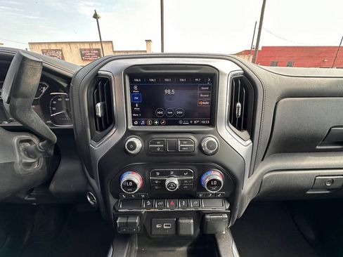 Used 2021 GMC Sierra 1500 SLT w/ SLT Premium Package AWD/4WD image 24