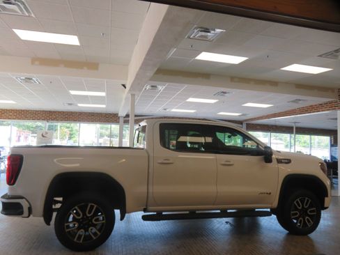 Used 2021 GMC Sierra 1500 AT4 w/ AT4 Value Package AWD/4WD image 85