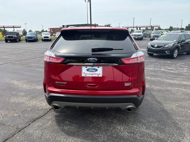 Used 2020 Ford Edge SEL w/ Convenience Package AWD/4WD image 4
