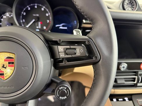 Certified 2026 Porsche Macan AWD/4WD image 29