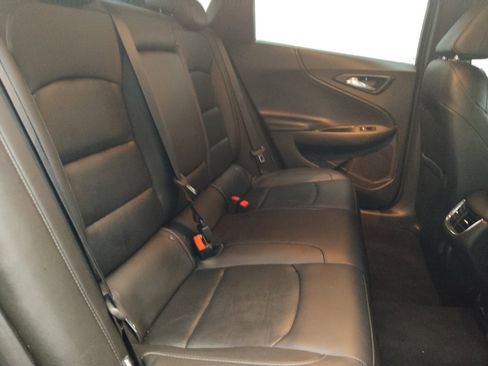 Used 2016 Chevrolet Malibu LT w/ Leather Package FWD image 19