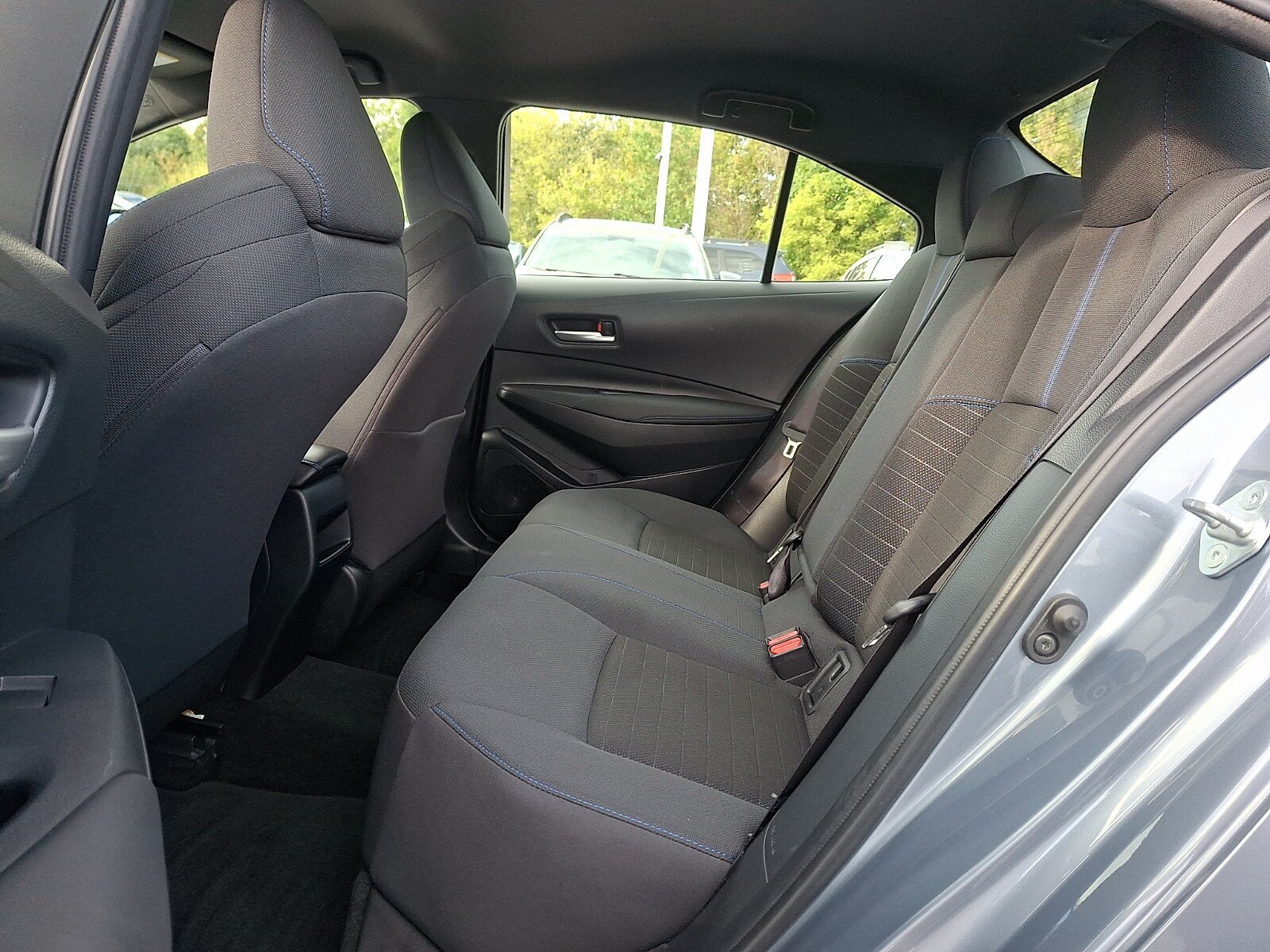 Used 2021 Toyota Corolla SE w/ Carpet Mat Package (TMS) FWD image 10