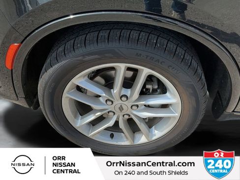 Used 2023 Dodge Durango GT RWD image 9