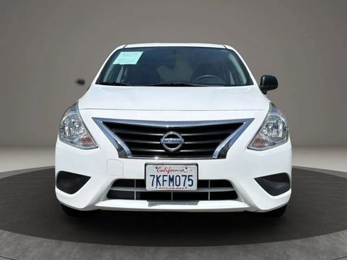 Used 2015 Nissan Versa S Plus FWD image 2