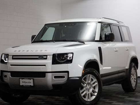 Used 2025 Land Rover Defender 110 S image 1