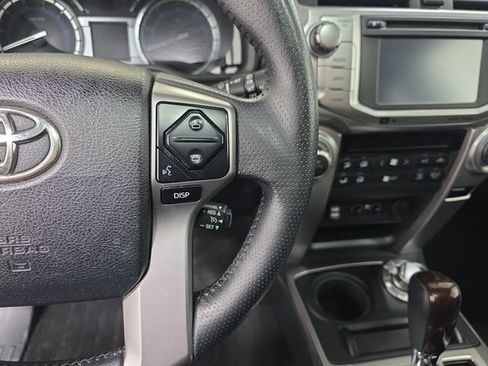 Used 2018 Toyota 4Runner Limited AWD/4WD image 18