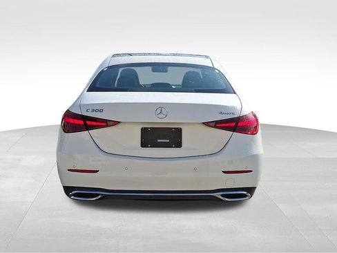 Used 2025 Mercedes-Benz C 300 4MATIC Sedan image 5